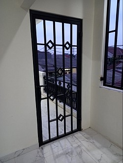 ROLLING DOOR & FOLDING GATE MURAH 081280350050 - panggilan cepat JABODETABEK 🙏🙏🙏 081280350050 - TUKANG LAS PANGGILAN, PEMASANGAN, JUAL, BELI, TT, SERVICE & BONGKAR PASANG : KONSTRUKSI BAJA, FOLDING GATE, HARMONIKA, ROLLING DOOR, ROLLING GRILLE, GARAGE DOOR, CANOPY, PAGAR, RAILLING TANGGA, BALKON, TERALIS, STAINLESS, SLIDING DOOR, PINTU GARASI, ATAP BAJA RINGAN, Tukang spesialis Jual Rolling door panggilan murah Jakarta, Tukang spesialis service rolling door panggilan murah jakarta, Tukang spesialis bongkar pasang rolling door panggilan murah Jakarta, Tukang spesialis Jual folding gate panggilan murah jakarta, Tukang spesialis service folding gate panggilan murah jakarta, Tukang spesialis bongkar pasang folding gate panggilan murah Jakarta  Call / WA: 081280350050 JASA SERVIS BONGKAR PASANG FOLDING GATE ROLLING DOOR  TERIMA JASA SERVIS BONGKAR PASANG PINTU FOLDINGGATE DAN PESAN BARU PINTU FOLDINGGATE DENGAN HARGA YANG BERSAHABAT. SERVIS BONGKAR PASANG FOLDINGGATE, SERVIS FOLDINGGATE. PESAN PINTU BARU FOLDINGGATE SERVIS, SERVIS FOLDINGGATE. SERVIS BONGKAR PASANG FOLDINGGATE, SERVIS PESANAN BARU.     Servis pintu Foldingate dan Bongkar pasang pintu Foldinggate-Cepat- Berkualitas dan Bergaransi.:Pintu Foldinggate yang Kami Jual dan Kami Service Antara Lain Pintu Foldinggate Besi Pintu,Foldinggate Galpanis dan pintu Foldinggate Pintu Harmonika  Kerusakan FOLDING GATE yang Sering Terjadi : Servis Bongkar Pasang Pintu Foldinggate Macet Seret Susah Buka Tutup Servis Bongkar pasang Silangan Patah-Patah, Bengkok-Bengkok Ancur Rusak. Servis Bongkar pasang Bering atau Roda yang dah Auus Rusak atau Miring. Servis Bongkar pasang Paka-Paku Ring-Ringnya pada Hilang. Servis Bongkar Pasang Las-lasnya yang Terlepas Copot. Servis Bongkar Pasang Daun pintu Foldingate Lepas Copot ngesrot ke Lantai atau ke Keramik. Servis bongkar pasang Pintu Macet dan Tidak Bisa Mengunci.                       Samapai Saat ini sudah RIBUAN ROLLING DOOR & RIBUAN FOLDING GATE yang Telah Kami pasang & Service atau Perbaiki Diseluruh wilayah Depok Jakarta Timur,Jakarta Selatan,Jabotabek Khususnya Pada Saat Akan ServicePintu Foldinggate Biasanya Dilakukan Survey Sebelumnya diliat apa -apanya Barang/ Seperpak Foldinggate yang harus diganti Akan Tetapi pada Saat Survay Untuk Service Foldinggate Teknisi Kami Selalu Sedia dan Siap Menerangkan keluahan Anda. Sehingga Jika HARGA Service Pintu Foldinggate Sudah DiACC atau Di Setujui maka peroses pengerjan service foldinggate dapat langsung di laksanakan pada hari yang sama..              Dengan demikian peroses Service Bongkar Pasang Foldinggate Menjadi lebih Cepat Dalam hal Eksekusi Perbaikan . Untuk hasil yang memuaskan, Service Bongkar pasang Pintu Foldinggate Di lakukan Oleh Tenaga Profesional dan Berpengalaman dalam menangani Service bongkar pasang pintu Foldinggate. Dengan demikian Pelanggan yang Mengajukan Service Bongkar Pasang Foldinggate akan Terjawab keinginannya untuk mengembalikannya fungsi pintu Foldinggate ke kondisi 90% seperti baru yang dapat di pungsikkkan dengan baik dan lancar. service bongkar pasang pintu foldinggate di kerjakan oleh Dua sampai Tiga Orang yang berpengalaman dalam hal Service bongkar pasang Pintu Foldinggate itu sendiri. Sehingga setelah pintu foldimnggate di Service kondisinya menjadi lebih baik. Banyak Tukang tukang Servis Foldinggate di depok di jakarta yang menawarkan jasa servis bongkar pasang pintu foldinggate tetapi setelah diservice mereka tidak memberi tahu atau memberikan arahan bagaimana menggunakan pintu Foldinggate yang baik dan benar. agar awet dalam pemakaian. tukang service foldinggate harus memiliki sekil yang cukup baik untuk mendapatkan hasil servis bongkar pasang pintu foldinggate baik dan maksimal.   berbagai macam bahan dan ketebalan foldinggate berbagai macam foldinggate yang Kami jual diantara lain: Foldinggate polos besi tebal 0,4mm, Foldinggate polos besi tebel 0,5, Foldinggate polos besi tebal 0,8mm, foldinggate galvanis tebal 0,4mm, Foldinggate galvanis tebal 0,5  Rolling door galvanis biasa           Rolling door super biasa              Rolling door Alumunium             Pemasangan Foldingate ,servics Foldinggate bongkar pasang Foldinggate di kerjakan oleh Tenaga kerja yang handal dan berpengalaman dibidangnya. ahli service rolling door murah Jakarta selatan,barat,utara,timur,pusat. service rolling door, folding gate murah jakarta, bogor, depok, bekasi  jual & jasa service rolling door jakarta termurah harga jasa service folding gate murah, ahli service rolling door tukang service folding gate, folding door jakarta selatan, utara, barat, timur, pusat, spesialis specialist garasi door murah, rolling door mesin otomatis listrik Jakarta dan folding gate murah, cat rolling door mesin, chain block, takel, rolling grille, one sheet, full perforated manual atau automatic, bolong-bolong, bongkar pasang dan pengecatan rolling folding serta ganti kunci rolling door, folding gate dan pintu kaca, Kami juga melayani jasa cuci sofa & karpet kantor, huruf timbul stainless, akrilik, kuningan dan instalasi listrik, jaringan lan dan wireless, jasa pasang wifi, hotspot, mikrotik dan jasa bongkar pasang canopy, jasa bongkar pasang partisi pintu kaca tempered & gypsum, tukang atau sipil untuk rumah, gedung, industri, rekolah, gudang, ruko, kantor, rumah ibadah, mall, pasar, dll, lokasi jabodetabek, Jakarta selatan, barat, timur, utara, pusat, bekasi, depok, sunter, kali malang, pulogadung, kelapagading, cempaka putih, manggadua, kota, otista, kramatjati, condet, cilandak, pasar rebo, cawang, kalibata, tebet, pancoran, saharjo, kuningan, mampang, buncit, blokm, bloks, kemang, jagakarsa, ragunan, siaga, lenteng agung, pasar minggu, pasar raya, rebo, fatmawati, radio dalam, senayan, cipete raya, grand wijaya center, pondok indah, slipi, grogol, kebonjeruk, jalan panjang.  Wilayah layanan jual & service rolling door takel kami meliputi seluruh plaza & pasar sejabodetabek, Jakarta, bogor, bekasi, depok, tangerang , Jakarta selatan, Jakarta timur, Jakarta barat, Jakarta utara, Jakarta pusat rolling door murah, rolling door termurah , rolling door paling murah, jual & service rolling door termurah , jual & service rolling door murah, jual & service rolling door paling murah, pasang rolling door termurah , pasang rolling door murah , pasang rolling door paling murah , harga rolling door termurah, harga rolling door murah, harga rolling door paling murah , specialist pasang rolling door murah , specialist pasang polling door termurah , specialist pasang rolling door paling murah , service rolling door termurah , service rolling door murah , service rolling door paling murah , ahli pasang rolling door termurah , ahli pasang rolling door murah , ahli pasang rolling door paling murah , specialist service rolling door murah, specialist service rolling door termurah, specialist service rolling door paling murah , bongkar pasang rolling door termurah , bongkar pasang rolling door murah , bongkar pasang rolling door paling murah , jasa service rolling door termurah , jasa service rolling door murah , jasa service rolling door paling murah , service & pasang rolling door termurah , service & pasang rolling door murah , service & pasang rolling door paling termurah, folding gate murah , folding gate termurah , folding gate paling termurah , jual & service folding gate murah , jual & service folding gate termurah , jual & service folding gate paling termurah , jual folding gate murah , jual folding gate termurah , jual folding gate paling murah , pasang folding gate termurah, pasang folding gate murah , pasang folding gate paling murah , harga folding gate murah, harga folding gate termurah , harga folding gate paling murah , specialist pasang folding gate murah , specialist pasang folding gate termurah, specialist pasang folding gate paling murah, service folding gate murah , service folding gate termurah, service folding gate paling termurah , ahli pasang folding gate murah , ahli pasang folding gate termurah, ahli pasang folding gate paling termurah, specialist service folding gate murah, specialist service folding gate termurah , specialist service folding gate paling termurah, bongkar pasang folding gate murah, bongkar pasang folding gate termurah , bongkar pasang folding gate paling termurah, jasa service folding gate murah, jasa service folding gate termurah, jasa service folding gate paling termurah , service & pasang folding gate murah, service & pasang folding gate termurah , service & pasang folding gate paling termurah,  Bagi anda yang membutuhkan pemasangan BARU atau SERVICE ROLLING DOOR & FOLDING GATE dengan harga paket yang sangat super murah... kami melayani pemasangan BARU atau SERVICE ROLLING DOOR & FOLDING GATE untuk rumah, Gedung, Industri, Sekolah, Ruko, Kantor, Rumah ibadah, Mall, Pasar, dll... dengan dukungan Teknisi yg Handal & berpengalaman dibidangnya. Dapatkan penawaran khusus dengan harga special murah & termurah dari Kami dengan harga paket yang sangat super murah... Kami melayani Jual rolling door, Service rolling door & Bongkar pasang rolling door dengan harga termurah, terbaik, berkualitas & bergaransi. Rolling door yang kami jual antara lain : rolling door one sheet full perforated ( bolong-bolong full) , rolling door one sheet kombinasi perforated ( bolong-bolong ditengah saja) , rolling door mesin, rolling door otomatis, rolling door electric motor operator, rolling door manual chain block operator, rolling door industri, rolling door semi perforated, rolling door full perforated, rolling door besi, rolling door galvalum, rolling door alumunium, rolling grille stainless & rolling grille alumuium. Berbagai macam ketebalan rolling door yang kami jual antara lain: rolling door 0, 3mm, rolling door 0, 35mm, rolling door 04mm, rolling door 0, 5mm, rolling door 0, 6mm, rolling door 0, 8mm, rolling door 1mm, rolling door 1, 2mm, rolling door 1, 4mm. Pemasangan rolling door, service rolling door maupun bongkar pasang rolling door Kawasan kami meliputi seluruh wilayah Indonesia a/ l: jakarta pusat, jakarta barat, jakarta timur, jakarta utara, jakarta selatan, tebet, kuningan, mampang, pasar minggu, tb simatupang, cilandak, kemang, cililitan, cawang, pulo gadung, kelapa gading, sunter, tanjung priok, cempaka putih, rawamangun, pondok kopi, klender, jatiwaringin, jati bening, pondok gede, lubang buaya, pinang ranti, kampung makasar, halim, bambu apus, ceger, kelapa dua wetan, lenteng agung, gatot subroto, cakung, ciledug, babelan, glodok, sudirman, kuningan, tanah abang, cinere, fatmawati, blok m, pancoran, kramat jati, cibubur, cipayung, bambu apus, ceger, manggarai, salemba, cipete, pondok labu, scbd, pasar rebo, cijantung, cipayung, ciracas, kemayoran, jagakarsa, ragunan, kebagusan, srengseng, cipulir, condet, tb simatupang, halim, cipinang, jatinegara, pasar senen, kemayoran, bungur, ciganjur, pademangan, ancol, mangga dua, gambir, matraman, kramat raya, gunung sahari, hayam wuruk, gajah mada, thamrin, tanah abang, kebon kacang, kebon jeruk, meruya, slipi, joglo, grogol, cengkareng, daan mogot, kapuk, pesing, pejompongan, senayan, parung, bogor, cileungsi, cimanggis, tangerang, bintaro, bsd, ciputat, depok, citayam, tambun, cibitung, lemah abang, sukatani, bekasi, cikarang dll. jasa service folding gate termurah Jakarta timur, barat, selatan, utara, pusat.                                                  service folding gate dengan berbagai mcam kerusakan dan keluhan, folding gate macet,robek,roda rusak,silangan patah dan lain lain. kami juga menerima pemasangan folding gate baru dengan berbagai macam bahan,slat galvalum,slat besi,dan lainnya. Murah,Free survey dan bergaransi rolling door murah, rolling door termurah, rolling door paling murah, jual & service rolling door termurah, jual & service rolling door murah, jual & service rolling door paling murah, pasang rolling door termurah, pasang rolling door murah , pasang rolling door paling murah, harga rolling door termurah, harga rolling door murah, harga rolling door paling murah, specialist pasang rolling door murah, specialist pasang rolling door termurah, specialist pasang rolling door paling murah, service rolling door termurah, service rolling door murah, service rolling door paling murah, ahli pasang rolling door termurah, ahli pasang rolling door murah, ahli pasang rolling door paling murah, specialist service rolling door murah, specialist service rolling door termurah, specialist service rolling door paling murah, bongkar pasang rolling door termurah, bongkar pasang rolling door murah, bongkar pasang rolling door paling murah, jasa service rolling door termurah, jasa service rolling door murah, jasa service rolling door paling murah, service & pasang rolling door termurah, service & pasang rolling door murah, service & pasang rolling door paling termurah, tukang servis rolling door murah, tukang servis rolling door termurah, tukang servis rolling door paling murah, jasa service rolling door murah, jasa service rolling door termurah, jasa service rolling door paling murah, ahli pasang rolling door murah, ahli pasang rolling door termurah, ahli pasang rolling door paling murah, spesialis servis rolling door murah, spesialis servis rolling door termurah, spesialis servis rolling door paling murah, jual rolling door murah, jual rolling door termurah, jual rolling door paling murah, folding gate murah, folding gate termurah, folding gate paling termurah, jual & Service folding gate murah, jual & service folding gate termurah, jual & service folding gate paling termurah , jual folding gate murah , jual folding gate termurah, jual folding gate paling murah, pasang folding gate termurah, pasang folding gate murah, pasang folding gate paling murah, harga folding gate murah, harga folding gate termurah, harga folding gate paling murah, specialist pasang folding gate murah, specialist pasang folding gate termurah, specialist pasang folding gate paling murah, service folding gate murah, service folding gate termurah, service folding gate paling termurah, ahli pasang folding gate murah, ahli pasang folding gate termurah, ahli pasang folding gate paling termurah, specialist service folding gate murah, specialist service folding gate termurah, specialist service folding gate paling termurah, bongkar pasang folding gate murah, bongkar pasang folding gate termurah, bongkar pasang folding gate paling termurah, jasa service folding gate murah, jasa service folding gate termurah, jasa service folding gate paling termurah, service & pasang folding gate murah, service & pasang folding gate termurah, service & pasang folding gate termurah, tukang servis folding gate paling murah, jasa service folding gate murah, jasa service folding gate termurah, jasa service folding gate paling murah, ahli pasang folding gate murah, ahli pasang folding gate termurah, ahli pasang folding gate paling murah, spesialis servis folding gate murah, spesialis servis folding gate termurah, spesialis servis folding gate paling murah, jual folding gate murah, jual folding gate termurah, jual folding gate paling murah,  Bagi anda yang membutuhkan pemasangan BARU atau SERVICE ROLLING DOOR & FOLDING GATE dengan harga paket yang sangat super murah... kami melayani pemasangan BARU atau SERVICE ROLLING DOOR & FOLDING GATE untuk rumah, Gedung, Industri, Sekolah, Ruko, Kantor, Rumah ibadah, Mall, Pasar, dll... dengan dukungan Teknisi yg Handal & berpengalaman dibidangnya. Dapatkan penawaran khusus dengan harga special murah & termurah dari Kami dengan harga paket yang sangat super murah... Kawasan kami meliputi seluruh wilayah Indonesia a/ l: jakarta Pusat, Jakarta Barat, Jakarta Timur, Jakarta Utara, Jakarta Selatan, Tebet, Kuningan, Mampang, Pasar Minggu, TB Simatupang, Cilandak, Kemang, Cililitan, Cawang, Pulo Gadung, kelapa gading, Sunter, tanjung priok, cempaka putih, rawamangun, pondok kopi, klender, jatiwaringin, jati bening, pondok gede, lubang buaya, pinang ranti, kampung makasar, halim, bambu apus, ceger, kelapa dua wetan, Lenteng Agung, Gatot Subroto, Cakung, ciledug, babelan, Glodok, Sudirman, kuningan, tanah Abang, Cinere, Fatmawati, Blok M, pancoran, Kramat jati, Cibubur, cipayung, bambu apus, ceger, Manggarai, Salemba, Cipete, pondok labu, SCBD, pasar rebo, cijantung, cipayung, ciracas, kemayoran, jagakarsa, ragunan, kebagusan, srengseng, cipulir, condet, TB Simatupang, halim, cipinang, jatinegara, pasar senen, kemayoran, bungur, ciganjur, pademangan, ancol, mangga dua, gambir, matraman, kramat raya, gunung sahari, hayam wuruk, gajah mada, thamrin, tanah abang, kebon kacang, kebon jeruk, meruya, slipi, joglo, grogol, cengkareng, daan mogot, kapuk, pesing, pejompongan, senayan, Parung, Bogor, Cileungsi, Cimanggis, Tangerang, Bintaro, BSD, Ciputat, Depok, Citayam, tambun, cibitung, lemah abang, sukatani, Bekasi, Cikarang, Gajah Mada Plaza, ITC Cempaka Mas, Menteng Plaza, Plaza Indonesia, EX Plaza Indonesia, Sarinah Plaza, Grand Indonesia Shopping Town, Plaza Atrium, Lifestyle X' nter, Senayan City, Plaza Senayan, Mangga Dua Pasar Pagi, Mall Mangga Dua, Harco Mas Mangga Dua, Mangga Dua Square, ITC Roxy Mas, MGK Kemayoran, Thamrin City, Atrium Senen, Pasar Tanah Abang , ITC Mangga Dua, Mall Kelapa Gading I - III & V, Mall Sunter, Pluit Village, Pasar Pagi Mangga Dua, WTC Mangga Dua, Pluit Junction, Mall Artha Gading, Sports Mall Kelapa Gading, Kelapa Gading Trade Center, Mall of Indonesia, Emporium Pluit, La Piazza, Mangga Dua Square, Kramat Jati Indah Plaza, Ramayana Kramat Jati Indah, Cibubur Junction, Cibubur Square, Pusat Grosir Cililitan, Pusat Grosir Jatinegara, Tamini Square, MT Haryono Square, Pulogadung Trade Center, Mal Graha Cijantung, Arion Mall, Buaran Plaza, Rawamangun Square, Arion Plaza, Ramayana Perumnas Klender, Mall CitraGrand, Lindeteves Trade Center, Glodok Plaza, Harco Glodok, Lokasari Plaza, Mall Ciputra, Mall Daan Mogot, Mall Puri Indah, Mall Taman Anggrek, Slipi Jaya Plaza, Mall Taman Palem, St Moritz Mall, Central Park Jakarta, Seasons City, PX Pavillion, Mal Kalibata, Cilandak Town Square, Mal Cilandak, Bintaro Plaza, Blok M Plaza, Blok M Square, ITC Fatmawati, ITC Kuningan, ITC Ambasador, Mal Ambassador, Mall Blok M, Pondok Indah Mall I & II, Melawai Plaza, Pasaraya Manggarai, pacific Place, Plaza Semanggi, Setiabudi One, ITC Permata Hijau, Pejaten Village, Gandaria City, City Walk Sudirman, Epicentrum Walk Rasuna, Ciputra World Jakarta, Kota Kasablanka, Kuningan City, Gajah Mada Plaza, ITC Cempaka Mas ( Carrefour Dept. Store) , Menteng Plaza, Plaza Indonesia ( PI) , EX Plaza Indonesia, Sarinah Plaza, Grand Indonesia, Shopping Town, Atrium Plaza, Lifestyle X' nter / f’ X ( Dulu Sudirman Palace) , Senayan City, Plaza Senayan, Dusit Mangga Dua / Le Grandeur Mangga Dua Hotel, Mall Mangga Dua, Harco Mas Mangga Dua, Mangga Dua Square ( Carrefour Dept. Store) , ITC Roxy Mas, Mega Glodok Kemayoran / MGK, Kemayoran, Thamrin City, Pasar Tanah Abang, Pusat Pertokoan Duta Merlin, ITC Mangga Dua, Mall Kelapa Gading I & III, Mall Sunter, Pluit Village, Pasar Pagi Mangga Dua, WTC Mangga Dua, Pluit Junction, Mall Artha Gading, Sports Mall Kelapa Gading, Kelapa Gading Trade Center, Kelapa Gading Hypermall, Mall of Indonesia / MOI, Mall Emporium Pluit, La Piazza / Lapiz, Mall Kalibata, Cilandak Town Square / Citos, Mall Cilandak, Bintaro Plaza, Blok M Plaza, Blok M Square, ITC Fatmawati, ITC Kuningan, ITC Ambasador, Mall Ambasador, Mall Blok M, Pondok Indah Mall I & II / PIM, Melawai Plaza, Pasaraya Manggarai, Pacific Place, Plaza Semanggi, Setiabudi One, ITC Permata Hijau, Pejaten Village, Gandaria City, City Walk Sudirman, Epicentrum Walk Rasuna, Tendean Plaza, Pasar Bata Putih, Pasar Raya Dept. Store, Lindeteves Trade Center / LTC Glodok, Glodok Plaza, Harco Glodok, Lokasari Plaza, Mall Ciputra ( d/ h Citraland Mall) , Mall Daan Mogot, Mall Puri Indah, Mall Taman Anggrek, Slipi Jaya Plaza, Mall Taman Palem, St Moritz Mall ( Dibuka Tahun 2013) , Central Park Jakarta, Seasons City, PX Pavillion, Roxy Mas Square, Pinangsia Plaza, Kramat Jati Indah Plaza / KJI Plaza, Ramayana Kramat Jati Indah, Cibubur Junction, Cibubur Square, Pusat Grosir Cililitan / PGC, Pusat Grosir Jatinegara / PGJ, Tamini Square, MT Haryono Square, Pulogadung Trade Center / PTC, Mall Graha Cijantung, Arion Plaza, Buaran Plaza / BP, Mall Citra Klender, Rawamangun Square, Grand Cakung, Pasar Perumnas Klender, Plaza Ekalokasari, Botani Square, Bogor Plaza, Bogor Trade Mall, Plaza Jambu Dua, Bogor Indah Plaza, Bellanova Country Mall, Depok Town Square / Detos, ITC Depok, Mall Cinere, Mall Depok, Margo City, Plaza Depok, ACE-Index Building, Tangerang City, Metropolis Town Square, Supermal Karawaci, CBD Ciledug, City Mall Mauk, BSD Junction, ITC BSD, Summarecon Mal Serpong, Plaza BSD, Bintaro Plaza, WTC Matahari, Giant Melati Mas, Giant BSD City, Teraskota, Plaza Serpong, Living World Alam Sutera, BSD Square, Mall Alam Sutera, Grand Mall Bekasi, Bekasi Trade Centre, Carrefour Harapan Indah, Mall Lippo Cikarang, Bekasi Square, Mall Metropolitan / MM, Mega Bekasi Hypermall, Bekasi Cyber Park, Sentra Grosir Cikarang, Plaza Pondok Gede. dll. Tukang service folding gate murah FREE SURVE DAN BERGARANSI  Bagi anda yang membutuhkan pemasangan BARU atau SERVICE ROLLING DOOR & FOLDING GATE dengan harga paket yang sangat super murah... kami melayani pemasangan BARU atau SERVICE ROLLING DOOR & FOLDING GATE untuk rumah, Gedung, Industri, Sekolah, Ruko, Kantor, Rumah ibadah, Mall, Pasar, dll... dengan dukungan Teknisi yg Handal & berpengalaman dibidangnya. Dapatkan penawaran khusus dengan harga special murah & termurah dari Kami dengan harga paket yang sangat super murah... Kami melayani Jual rolling door, Service rolling door & Bongkar pasang rolling door dengan harga termurah, terbaik, berkualitas & bergaransi. Rolling door yang kami jual antara lain : rolling door one sheet full perforated (bolong-bolong full), rolling door one sheet kombinasi perforated (bolong-bolong ditengah saja), rolling door mesin, rolling door otomatis, rolling door electric motor operator, rolling door manual chain block operator, rolling door industri, rolling door semi perforated, rolling door full perforated, rolling door besi, rolling door galvalum, rolling door alumunium, rolling grille stainless & rolling grille alumuium. Berbagai macam ketebalan rolling door yang kami jual antara lain: rolling door 0, 3mm, rolling door 0, 35mm, rolling door 04mm, rolling door 0, 5mm, rolling door 0, 6mm, rolling door 0, 8mm, rolling door 1mm, rolling door 1, 2mm, rolling door 1, 4mm. Pemasangan rolling door, service rolling door maupun bongkar pasang rolling door Kawasan kami meliputi seluruh wilayah Indonesia a/l: jakarta Pusat, Jakarta Barat, Jakarta Timur, Jakarta Utara, Jakarta Selatan, Tebet, Kuningan, Mampang, Pasar Minggu, TB Simatupang, Cilandak, Kemang, Cililitan, Cawang, Pulo Gadung, kelapa gading, Sunter, tanjung priok, cempaka putih, rawamangun, pondok kopi, klender, jatiwaringin, jati bening, pondok gede, lubang buaya, pinang ranti, kampung makasar, halim, bambu apus, ceger, kelapa dua wetan, Lenteng Agung, Gatot Subroto, Cakung, ciledug, babelan, Glodok, Sudirman, kuningan, tanah Abang, Cinere, Fatmawati, Blok M, pancoran, Kramat jati, Cibubur, cipayung, bambu apus, ceger, Manggarai, Salemba, Cipete, pondok labu, SCBD, pasar rebo, cijantung, cipayung, ciracas, kemayoran, jagakarsa, ragunan, kebagusan, srengseng, cipulir, condet, TB Simatupang, halim, cipinang, jatinegara, pasar senen, kemayoran, bungur, ciganjur, pademangan, ancol, mangga dua, gambir, matraman, kramat raya, gunung sahari, hayam wuruk, gajah mada, thamrin, tanah abang, kebon kacang, kebon jeruk, meruya, slipi, joglo, grogol, cengkareng, daan mogot, kapuk, pesing, pejompongan, senayan, Parung, Bogor, Cileungsi, Cimanggis, Tangerang, Bintaro, BSD, Ciputat, Depok, Citayam, tambun, cibitung, lemah abang, cikarang.  Tukang service folding gate, rolling door murah  jual & jasa service rolling door murah jakarta & jasa service harga ahli tukang folding gate dan folding door termurah jakarta , spesialis specialist garasi door otomatis, rolling door mesin, chain block, takel, rolling grille, one sheet, full perforated, bolong-bolong, manual atau automatic, bongkar pasang ganti kunci cat rolling dan folding. Kami juga melayani jasa instalasi listrik, pabx, jaringan lan dan wireless, jasa pasang wifi, hotspot, mikrotik dan jasa bongkar pasang reklame , billboard & neon box, canopy, jasa bongkar pasang partisi pintu kaca tempered & gypsum, tukang atau sipil plumbing, ac untuk rumah, gedung, industri, rekolah, gudang, ruko, kantor, rumah ibadah, mall, pasar, dll, lokasi jabodetabek, jakarta selatan, utara, barat, timur, pusat, bekasi, depok, sunter, kali malang, pulogadung, kelapagading, cempaka putih, manggadua, kota, otista, kramatjati, condet, cilandak, pasar rebo, cawang, kalibata, tebet, pancoran, saharjo, kuningan, mampang, buncit, blokm, bloks, kemang, jagakarsa, ragunan, siaga, lenteng agung, pasar minggu, pasar raya, rebo, fatmawati, radio dalam, senayan, cipete raya, grand wijaya center, pondok indah, slipi, grogol,  HARGA PROMOSI….   Jasa pemasangan baru, jual service dan bongkar pasang ROLLING DOOR, ROLLING GRILLE, HARMONIKA, FOLDING GATE, Note : harga di tentukan setelah dilakukan pengecekan / survei dan dihitung dari sparepart dan kesulitan kerja, dengan tenaga ahli & profesional kami Melayani panggilang SeJabodetabek Jakarta barat, jakarta selatan, jakarta pusat, jakarta timur, jakarta utara, bekasi, tangerang, depok, bogor, A/L tukang rolling door cengkareng, tukang rolling door semanan, tukang rolling door murah taman palem, tukang rolling door murah kalideras, tukang rolling door murah daan mogot, tukang rolling door murah pesing, tukang rolling door murah jelambar, tukang rolling door murah rawa buaya, tukang rolling door murah, puri kembangan, tukang rolling door murah, duri kosambi, tukang rolling door murah karang tengah, tukang rolling door murah meruya, tukang rolling door murah joglo, tukang rolling door murah kedoya, tukang rolling door murah kebon jeruk, tukang rolling door murah srengseng, tukang rolling door murah kelapa dua, tukang rolling door murah pos pengumben, tukang rolling door murah rawa belong, tukang rolling door murah palmerah, tukang rolling door murah slipi, tukang rolling door murah kemanggisan, tukang rolling door murah tomang, tukang rolling door murah tanjung duren, tukang rolling door murah grend ville, tukang rolling door murah grogol, tukang rolling door murah permata hijau, tukang rolling door murah kebayoran lama, tukang rolling door murah kebayoran baru, tukang rolling door murah cipulir, tukang rolling door murah ululjami, tukang rolling door murah senayan, tukang rolling door murah pakubuwono, tukang rolling door murah hang lekir, tukang rolling door murah mayestik, tukang rolling door murah bulungan, tukang rolling door murah melawai, tukang rolling door murah panglima polim, tukang rolling door murah radio dalam, tukang rolling door murah gandaria, tukang rolling door murah pondok indah, tukang rolling door murah pondok pinang, tukang rolling door murah blok m, tukang rolling door murah darmawangsa, tukang rolling door murah panglima polim, tukang rolling door murah fatmawati, tukang rolling door murah cipete, tukang rolling door murah cilandak, tukang rolling door murah lebak bulus, tukang rolling door murah tb simatupang, tukang rolling door pondok labu, tukang rolling door ragunan, tukang rolling door murah srengseng sawah, tukang rolling door murah kebagusan, tukang rolling door murah jagakarsa, tukang rolling door murag lenteng agung, tukang rolling door murah tanjung barat, tukang rolling door murah pasar minggu, tukabg rolling door murah kalibata, tukang rolling door murah duren tiga, tukang rolling door murah mampang, tukang rolling door murah kapten tendean, tukang rolling door murah pejaten, tukang rolling door murah jatipadang, tukang rolling door murah bangka, tukang rolling door murah kemang, tukang rolling door murah ampera, tukang rolling door murah pancoran, tukang rolling door murah tebet, tekang rolling door murah saharjo, tukang rolling door murah manggarai, tukang rolling door murah semanggi, tukang rolling door murah kuningan, tukang rolling door murah cawang, tukang rolling door murah dewisartika, tukang rolling door murah uki, tukang rolling door murah cililitan, tukang rolling door murah condet, tukang rolling door murah cijantung, tukang rolling door murah kramat jati, tukang rolling door murah pondok gede, tukang rolling door murah kalimalang, tukang rolling door murah duren sawit, tukang rolling door jatiwaringin, tukang rolling door cipinang, tukang rolling door pondok bambu, tukang rolling door gembrong, tukang rolling door jatinegara tukang rolling door prumpung, tukang rolling door otista, tukang rolling door kampung melayu, tukang rolling door pramuka, tukang rolling door matraman, tukang rolling door utan kayu, tukang rolling door pemuda, tukang rolling door rawamangun, tukang rolling door kebon nanas, tukang rolling door salemba, tukang rolling door percetakan negara, tukang rolling door paseban, tukang rolling door galur, tukang rolling door tanah tinggi, tukang rolling door cempaka putih, tukang rolling door gunung sahari, tukang rolling door kemayoran, tukang rolling door pasar baru, tukang rolling door mangga besar, tukang rolling door sawah besar, tukang rolling door mangga besar, tukang rolling door pecenongan, tukang rolling door harmoni, tukang rolling door petojo, tukang rolling door cideng, tukang rolling door tanah abang, tukang rolling door kota bambu, tukang rolling door kebon kacang, tukang rolling door kebon melati, tukang rolling door sarinah, tukang rolling door kebon sirih, tukang rolling door cikini, tukang rolling door menteng, tukang rolling door bendungan hilir ( benhil ) tukang rolling door setia budi, tukang rolling door casablanka, tukang rolling door petamburan.  jual & jasa service rolling door murah jakarta & jual huruf timbul stainless, akrilik, kuningan harga jasa service folding gate ahli service rolling door tukang service folding gate dan folding door termurah jakarta , spesialis specialist garasi door, rolling door otomatis dan folding gate, cat rolling door mesin, chain block, takel, rolling grille, one sheet, full perforated manual atau automatic, bolong-bolong, bongkar pasang dan pengecatan rolling folding serta ganti kunci rolling door, folding gate dan pintu kaca. Kami juga melayani jasa instalasi listrik, jaringan lan dan wireless, jasa pasang wifi, hotspot, mikrotik dan jasa bongkar pasang canopy, jasa bongkar pasang partisi pintu kaca tempered & gypsum, tukang atau sipil untuk rumah, gedung, industri, rekolah, gudang, ruko, kantor, rumah ibadah, mall, pasar, dll, lokasi jabodetabek, jakarta selatan, utara, barat, timur, pusat, bekasi, depok, sunter, kali malang, pulogadung, kelapagading, cempaka putih, manggadua, kota, otista, kramatjati, condet, cilandak, pasar rebo, cawang, kalibata, tebet, pancoran, saharjo, kuningan, mampang, buncit, blokm, bloks, kemang, jagakarsa, ragunan, siaga, lenteng agung, pasar minggu, pasar raya, rebo, fatmawati, radio dalam, senayan, cipete raya, grand wijaya center, pondok indah, slipi, grogol, kebonjeruk, jalan panjang.                                                                                                                                                                          jasa service rolling door termurah Jakarta timur, barat, utara, selatan, pusat.                                                             FREE SURVEY DAN BERGARANSI, Bagi anda yang membutuhkan pemasangan BARU atau SERVICE ROLLING DOOR & FOLDING GATE dengan harga paket yang sangat super murah. Kawasan kami meliputi seluruh wilayah Indonesia a/l: jakarta Pusat, Jakarta Barat, Jakarta Timur, Jakarta Utara, Jakarta Selatan, Tebet, Kuningan, Mampang, Pasar Minggu, TB Simatupang, Cilandak, Kemang, Cililitan, Cawang, Pulo Gadung, kelapa gading, Sunter, tanjung priok, cempaka putih, rawamangun, pondok kopi, klender, jatiwaringin, jati bening, pondok gede, lubang buaya, pinang ranti, kampung makasar, halim, bambu apus, ceger, kelapa dua wetan, Lenteng Agung, Gatot Subroto, Cakung, ciledug, babelan, Glodok, Sudirman, kuningan, tanah Abang, Cinere, Fatmawati, Blok M, pancoran, Kramat jati, Cibubur, cipayung, bambu apus, ceger, Manggarai, Salemba, Cipete, pondok labu, SCBD, pasar rebo, cijantung, cipayung, ciracas, kemayoran, jagakarsa, ragunan, kebagusan, srengseng, cipulir, condet, TB Simatupang, halim, cipinang, jatinegara, pasar senen, kemayoran, bungur, ciganjur, pademangan, ancol, mangga dua, gambir, matraman, kramat raya, gunung sahari, hayam wuruk, gajah mada, thamrin, tanah abang, kebon kacang, kebon jeruk, meruya, slipi, joglo, grogol, cengkareng, daan mogot, kapuk, pesing, pejompongan, senayan, Parung, Bogor, Cimanggis, Tangerang, Bintaro, BSD, Ciputat, Depok, Citayam, tambun, cibitung, lemah abang, sukatani, Bekasi, Cikarang. Gajah Mada Plaza, ITC Cempaka Mas, Menteng Plaza, Plaza Indonesia, EX Plaza Indonesia, Sarinah Plaza, Grand Indonesia Shopping Town, Plaza Atrium, Lifestyle X'nter, Senayan City, Plaza Senayan, Mangga Dua Pasar Pagi, Mall Mangga Dua, Harco Mas Mangga Dua, Mangga Dua Square, ITC Roxy Mas, MGK Kemayoran, Thamrin City, Atrium Senen, Pasar Tanah Abang , ITC Mangga Dua, Mall Kelapa Gading, Mall Sunter, Pluit Village, Pasar, WTC Mangga Dua, Pluit Junction, Mall Artha Gading, Sports Mall Kelapa Gading, Kelapa Gading Trade Center, Mall of Indonesia, Emporium Pluit, La Piazza, Mangga Dua Square, Kramat Jati Indah Plaza, Ramayana Kramat Jati Indah, Cibubur Junction, Cibubur Square, Pusat Grosir Cililitan, Pusat Grosir Jatinegara, Tamini Square, MT Haryono Square, Pulogadung Trade Center, Mal Graha Cijantung, Arion Mall, Buaran Plaza, Rawamangun Square, Arion Plaza, Ramayana Perumnas Klender, Mall CitraGrand, Lindeteves Trade Center, Glodok Plaza, Harco Glodok, Lokasari Plaza, Mall Ciputra, Mall Daan Mogot, Mall Puri Indah, Mall Taman Anggrek, Slipi Jaya Plaza, Mall Taman Palem, St Moritz Mall, Central Park Jakarta, Seasons City, PX Pavillion, Mal Kalibata, Cilandak Town Square, Mal Cilandak, Bintaro Plaza, Blok M Plaza, Blok M Square, ITC Fatmawati, ITC Kuningan, ITC Ambasador, Mal Ambassador, Mall Blok M, Pondok Indah Mall I & II, Melawai Plaza, Pasaraya Manggarai, pacific Place, Plaza Semanggi, Setiabudi One, ITC Permata Hijau, Pejaten Village, Gandaria City, City Walk Sudirman, Epicentrum Walk Rasuna, Ciputra World Jakarta, Kota Kasablanka, Kuningan City, Gajah Mada Plaza, ITC Cempaka Mas (Carrefour Dept. Store), Menteng Plaza, Plaza Indonesia (PI), EX Plaza Indonesia, Sarinah Plaza, Grand Indonesia, Shopping Town, Atrium Plaza, Lifestyle X'nter / f’X (Dulu Sudirman Palace), Senayan City, Plaza Senayan, Dusit Mangga Dua / Le Grandeur Mangga Dua Hotel, Mall Mangga Dua, Harco Mas Mangga Dua, Mangga Dua Square (Carrefour Dept. Store), ITC Roxy Mas, Mega Glodok Kemayoran, Thamrin City, Pasar Tanah Abang, Pusat Pertokoan Duta Merlin, ITC Mangga Dua, Mall Kelapa Gading I & III, Mall Sunter, Pluit Village, Pasar Pagi Mangga Dua, WTC Mangga Dua, Pluit Junction, Mall Artha Gading, Sports Mall Kelapa Gading, Kelapa Gading Trade Center, Kelapa Gading Hypermall, Mall of Indonesia / MOI, Mall Emporium Pluit, La Piazza / Lapiz, Mall Kalibata, Cilandak Town Square / Citos, Mall Cilandak, Bintaro Plaza, Blok M Plaza, Blok M Square, ITC Fatmawati, ITC Kuningan, ITC Ambasador, Mall Ambasador, Mall Blok M, Pondok Indah Mall I & II / PIM, Melawai Plaza, Pasaraya Manggarai, Pacific Place, Plaza Semanggi, ITC Permata Hijau, Pejaten Village, Gandaria City, City Walk Sudirman, Epicentrum Walk Rasuna, Tendean Plaza, Pasar Bata Putih, Pasar Raya Dept. Store, Lindeteves Trade Center / LTC Glodok, Glodok Plaza, Harco Glodok, Lokasari Plaza, Mall Ciputra (d/h Citraland Mall), Mall Daan Mogot, Mall Puri Indah, Mall Taman Anggrek, Slipi Jaya Plaza, Mall Taman Palem, St Moritz Mall, Central Park Jakarta, Seasons City, PX Pavillion, Roxy Mas Square, - lihat pin bbm di atas kontak penjual - Plaza, Kramat Jati Indah Plaza / KJI Plaza, Ramayana Kramat Jati Indah, Cibubur Junction, Cibubur Square, Pusat Grosir Cililitan / PGC, Pusat Grosir Jatinegara / PGJ, Tamini Square, MT Haryono Square, Pulogadung Trade Center / PTC, Mall Graha Cijantung, Arion Plaza, Buaran Plaza / BP, Mall Citra Klender, Rawamangun Square. dll.  jasa service rolling door termurah, folding gate murah jakarta jual jasa service rolling door murah jakarta termurah, jasa service harga ahli tukang folding gate dan folding door termurah jakarta , spesialis specialist garasi rolling door mesin, takel, rolling grille, one sheet, full perforated, bolong-bolong, manual atau automatic, bongkar pasang ganti kunci cat rolling dan folding. canopy, jasa bongkar pasang partisi pintu kaca tempered & gypsum tukang service folding gate jakarta termurah selatan, barat, timur, utara, pusat. P R O M O S I jual & jasa service rolling door murah jakarta & jual huruf timbul stainless, akrilik, kuningan harga jasa service folding gate ahli service rolling door tukang service folding gate dan folding door termurah jakarta , spesialis specialist garasi door, rolling door otomatis dan folding gate, cat rolling door mesin, chain block, takel, rolling grille, one sheet, full perforated manual atau automatic, bolong-bolong, bongkar pasang dan pengecatan rolling folding serta ganti kunci rolling door, folding gate dan pintu kaca. Kami juga melayani jasa instalasi listrik, jaringan lan dan wireless, jasa pasang wifi, hotspot, mikrotik dan jasa bongkar pasang canopy, jasa bongkar pasang partisi pintu kaca tempered & gypsum, tukang atau sipil untuk rumah, gedung, industri, rekolah, gudang, ruko, kantor, rumah ibadah, mall, pasar, dll, lokasi jabodetabek, jakarta selatan, utara, barat, timur, pusat, bekasi, depok, sunter, kali malang, pulogadung, kelapagading, cempaka putih, manggadua, kota, otista, kramatjati, condet, cilandak, pasar rebo, cawang, kalibata, tebet, pancoran, saharjo, kuningan, mampang, buncit, blokm, bloks, kemang, jagakarsa, ragunan, siaga, lenteng agung, pasar minggu, pasar raya, rebo, fatmawati, radio dalam, senayan, cipete raya, grand wijaya center, pondok indah, slipi, grogol, kebonjeruk, jalan panjang. Tukang rolling door panggilan jakarta timur MELAYANI JASA SERVICE/ PERBAIKAN ROLLING DOOR FOLDING GATE ROLLING GRILLE dengan harga paket yang sangat super murah SESUAI TINGKAT KERUSAKAN DAN KONDISI dengan dukungan Teknisi yg Handal & berpengalaman dibidangnya. Dapatkan penawaran khusus dengan harga special murah & termurah dari Kami FREE SURVEY kerusakan dilokasi juragan / free konsultasi dan garansi pengerjaan FREE SURVEY/ KONSULTASI / dan GARANSI Kami jasa, tukang, ahli, Perbaikan,reparasi, service, benerin, perbaiki pengecatan,repair, bongkar dan pemasangan baru -rolling door -grille -folding gate -harmonika -pintu besi -pagar besi -garasi -tralis dll dengan teknisi handal dan berpengalaman melayani pemasangan baru dan pesanan Rolling door manual Rolling door one sheet Rolling door full perforated Rolling door kombinasi Perforated Rolling grille Folding gate pintu Harmonika Canopy Tralis dll dengan harga termurah dan berkualitas cocok untuk anda yg ingin pasang baru dengan harga terjangkau namun tetap berkualitas kami juga melayani jasa service reparasi dan perbaikan dengan harga termurah SESUAI KERUSAKAN DAN KONDISI di kerjakan oleh tenaga ahli yg berpengalaman dan profesional dapat kan paket harga termurah bila anda menghubungi kami sekarang. kami melayani area JAKARTA dan SEKITAR NYA Nb: harga tertera dapat berubah sesuai kesepakapan dua belah pihak/hrga perbaikan tergantung kerusakan ukuran dan kesulitan pengerjaan Segera hubungi kami langsung Kami yang survey Kami yang kerjakan Harga kami berikan paket terbaik dan murah FREE SURVEY/ KONSULTASI / dan GARANSI Tag. Wilayah pengerjaan kami : jakarta,Cakung,rorotan,tambun, rengas,marunda,cilincing,priok,semper,sukapudua, pondok, kopi,malaka, penggilingan, ulogadung,halim,cawang, sumur batu,rawa ternate, ujung menteng,kalibaru, pulogebang, bambu apus,cipinang, rawa bambu, klender, jatinegara, duren sawit, buaran,dewi sartika, bintara,harapan indah,pondok ungu,bojong, taruma jaya, pekayon,jati Asih,jatiwaringin,kalimalang,kranji,bekasi, pejuang, bulakapal,tambun,cibitung,cikarang,rawamangun,kelapa gading, yos sudarso, mambo, enggano, ancol, mangga dua, gunung ashari, hayam wuruk, tamansari, mangga besar,pecenongan,tipar cakung, rorotan, suka pura, lagoa, tugu utara, rawa badak, kebon bawang, koja, rawa malang, marunda, kali baru, cilincing raya,ujung kerawang, ujung menteng, pulogebang, kranji,jaka sampurna,kalimalang, harapan jaya, harapan mulya,marga mulya, perjuangan,harapan indah, agus salim, margahayu, duren jaya, jatimulya,pekayon, setia mekar, sultan hasanudin, tambun,cibuntu, jababeka, cibitung, harja mekar, kali jaya, danau indah, suka resmi, wangunharja, tegalgede, cibarusah, kali baru,rawa lumbu, bojong menteng, bintara,jaka setia, sawah besar,pencenongan, cideng, hayam wuruk, gajah mada,asemka,jatiwaringin, pondok gede, pondok pinang, pinang ranti, jati rawaterate,pulogadung,rawamangun,cipinang,jatinegara,matraman, kampong melayu, otista, cipinang,klender, buaran, duren sawit,pondok bamboo Pulogebang, durensawit, raya bekasi, sultan agung, harapan indah, harapan jaya,kaliabang,pondok ungu,bintara, sumber artha, kranji, agussalim, pekayon, rawaterate, pul bambu, radeninten, kalimalang, jatiwaringin, jati jatiasih, pekayon, pondokgede,k alimalang, pinanG ranti, radeninten, cawang, kramatjati, cijantung, pasari durensawit, rawasari, rawamangun, cipinang, jatinegara, klender, buaran, cakung, ujungmenteng, pulogebang, rawatera te, pegangsaandua,p enggilingan, petojo, tambora, pecenongan, lokasari, hayamwuruk, gajahmada, grogol,cideng, daanmogot, gunungsahari, senen, galur, tanahtinggi, joharbaru, percetakan negara, matraman, pramuka, pulogadung, penggilingan, cakung, pegangsaan dua, sukapura, semper, koja, lagoa, rawabadak, kebon bawang, pademangan, durensawit, pondokkopi, bongkok, indoforland, mangga besar, sawah besar, petojo, cideng, kebonsirih, kwitang, johar baru, galur,g empol, senen, tanah tinggi, cempakamas, cempaka putih, pulomas,kelapa gading, rawalumbu, kalimalang tambun,bulak kapal, indoforleand,cibitung,cikarang, utan panjang, serdang,cempakabaru,kemayoran, kebon kosong,sumur batu, gunung sahari, tebet, manggarai, pancoran, citayam, ciganjur, bojong, toleiskandar, juanda, Bintara, kota baru, kranji, jaka sampurna,beji, cimanggis, citayam , limo, lubang buaya, cimanggis, citayam, cipayung Serdang, pulo jahe, citayam, depok Pinang ranti, pulogebang sumber artha jati mulya setia darma kaliabang pondok ungu   service folding gate termurah jakarta timur, barat, utara, selatan, pusat. FREE SURVEY, FREE KONSULTASI DAN BERGARANSI Bagi anda yang membutuhkan pemasangan BARU atau SERVICE ROLLING DOOR & FOLDING GATE dengan harga paket yang sangat super murah...dengan dukungan Teknisi yg Handal & berpengalaman dibidangnya. Dapatkan penawaran khusus dengan harga special murah & termurah dari Kami dengan harga paket yang sangat super murah... Kawasan kami meliputi seluruh wilayah Indonesia a/ l: jakarta Pusat, Jakarta Barat, Jakarta Timur, Jakarta Utara, Jakarta Selatan, Gambir, Kebon Kelapa, Petojo Utara, Duri Pulo, Cideng, Petojo Selatan, Bendungan Hilir, Tanah Abang, Karet Tengsin, Kebon Melati, Kebon Kacang, Kampung Bali, Petamburan, Gelora, Menteng, Pegangsaan, Cikini, Kebon Sirih, Gondangdia, Senen, Kwitang, Kenari, Paseban, Kramat, Bungur, Cempaka Putih Timur, Cempaka Putih, Cempaka Putih Barat, Cempaka Putih, Galur, Johar Baru, Tanah Tinggi, Kampung Rawa, Rawasari, Gunung Sahari Selatan, Kemayoran, Kebon Kosong, Kemayoran, Harapan Mulya, Sumur Batu, Serdang, Utan Panjang, Kemayoran, Pasar Baru, Sawah Besar, Gunung Sahari Utara, Sawah Besar, Mangga Dua Selatan, Karang Anyar, Kartini, Sawah Besar, - lihat pin bbm di atas kontak penjual -, Tamansari, Glodok, Tamansari, Keagungan, Tamansari, Krukut, Tamansari, Tangki, Tamansari, Mangga Besar, Tamansari, Tanah Sareal, Malaka, Tambora, Pekojan, Jembatan Lima, Krendang, Duri Selatan, Duri Utara, Kalianyar, Jembatan Besi, Tambora, Angke, Tambora, Slipi, Kota Bambu Selatan, Palmerah, Kota Bambu Utara, Jati Pulo, Tomang, Grogol, Petamburan, Jelambar Baru, Wijaya Kusuma, Tanjung Duren Utara, Kemanggisan, Palmerah, Duri Kepa, Kebon Jeruk, Selatan, Kedoya Utara, Sukabumi Utara, Kebon Jeruk, Kelapa Dua, Sukabumi Selatan, Kembangan Barat, Kembangan, Kembangan Timur, Kembangan, Meruya Utara, Serengseng, Joglo, Kembangan, Meruya , Kembangan, Kedaung Kaliangke, Cengkareng, Kapuk, Cengkareng, Cengkareng Barat, Cengkareng, Cengkareng Timur, Cengkareng, Rawa Buaya, Cengkareng, Duri Kosambi, Kamal, Kalideres, Tegal Alur, Pegadungan, Kalideres, Jakarta Barat, Kalideres, Semanan, Kalideres, Kebayoran Baru, Kramat Pela, Gandaria Utara, Cipete Utara, Kebayoran Baru, Melawai, Kebayoran Baru, Pulo, Petogogan, Rawa Barat, Senayan, Kebayoran Baru, Grogol Utara, Kebayoran Lama, Grogol Selatan, Kebayoran Lama, Cipulir, Kebayoran Lama, Kebayoran Lama Selatan, Kebayoran Lama, Kebayoran Lama Utara, Kebayoran Lama, Jakarta Selatan, Ulujami, Pesanggrahan, Petukangan Utara, Petukangan Selatan, Pondok Pinang, Kebayoran Lama, Bintaro, Cipete Selatan, Cilandak, Gandaria Selatan, Cilandak, Cilandak Barat, Cilandak, Lebak Bulus, Cilandak, Pondok Labu, Cilandak, Pejaten Barat, Pasar Minggu, Pejaten Timur, Kebagusan, Tanjung Barat, Jagakarsa, Jati Padang, Pasar Minggu, Ragunan, Cilandak Timur, Lenteng Agung, Ciganjur, Jagakarsa, Cipedak, Srengseng Sawah, Kuningan Barat, Mampang Prapatan, Pela Mampang, Bangka, Kalibata, Pancoran, Rawajati, Pancoran, Duren Tiga, Cikoko, Pengadegan, Tegal Parang, Tebet Barat, Tebet, Tebet Timur, Tebet, Kebon Baru, Bukit Duri, Manggarai, Menteng Dalam, Setiabudi, Karet, Setiabudi, Karet Semanggi, Karet Kuningan, Setiabudi, Kuningan Timur, Setiabudi, Menteng Atas, Pasar Manggis, Guntur, Pisangan Baru, Matraman, Utan Kayu Selatan, Utan Kayu Utara, Matraman, Kayu Manis, Pal Meriam, Kebon Manggis, Kayu Putih, Pulo Gadung, Jati, Pulo Gadung, Pisangan Timur, rawamangun, Cipinang, Jatinegara, Kaum, Bali Mester, Kampung Melayu, Bidara Cina, Cipinang Cempedak, Jatinegara, Rawa Bunga, Cipinang Besar Selatan, Cipinang Besar Utara, Cipinang Muara, Pondok Bambu, Duren Sawit, Pondok Kelapa, Duren Sawit, Malaka Jaya, Duren Sawit, Malaka Sari, Pondok Kopi, Klender, Duren Sawit, Kramat Jati, Batu Ampar, Bale Kambang, Kampung Tengah, Dukuh, Kramatjati, Pinang Ranti, Makasar, Makasar, Halim Perdanakusumah, Cipinang Melayu, Cawang, Cililitan, Kramat jati, Kebon Pala, Pekayon, Pasar Rebo, Cibubur, Ciracas, Kelapa Dua Wetan, Susukan, Ciracas, Gedong, Pasar Rebo, Cijantung, Kalisari, Lubang Buaya, Cipayung, Ceger, Rambutan, Munjul, Pondok Rangon, Cilangkap, Cipayung, Setu, Cipayung, Bambu Apus, Cipayung, Cakung Barat, Cakung, Rawa Terate, Cakung, Jatinegara, Cakung, Penggilingan, Pulo Gebang, Ujung Menteng, Kalibaru, Cilincing, Semper Barat, Semper Timur, Cilincing, Rorotan, Sukapura, Marunda, Koja Utara, Koja, Koja Selatan, Koja, Rawa Badak, Kelapa Gading Barat, Kelapa Gading, Kelapa Gading Timur, Kelapa Gading, Pegangsaan Dua, Tugu Selatan, Koja, Tugu Utara, Koja, Lagoa, Tanjung Priok, Kebon Bawang, Papanggo, Warakas, Sunter Agung, Tanjung Priok, Sunter Jaya, Pademangan Timur, Pademangan Barat, Ancol, Pademangan, Penjaringan, Pejagalan, Pluit, Penjaringan, Kapuk Muara, Kamal Muara, Pulau Untung Jawa, Kepulauan Seribu, Pulau Tidung, Kepulauan Seribu, Pulau Panggang, Pulau Kelapa, Kepulauan Seribu Dll. Pasang baru & Service Folding gate termurah DKI Jakarta Timur FREE SURVEI DAN BERGARANSI Rolling Door murah, Rolling Door Termurah, Rolling Door paling murah, Jual & Service Rolling Door Termurah, Jual & Service Rolling Door murah, Jual & Service Rolling Door paling murah, Pasang Rolling Door Termurah , Pasang Rolling Door murah , Pasang Rolling Door paling murah , Harga Rolling Door Termurah, Harga Rolling Door murah, Harga Rolling Door paling murah, Specialist pasang Rolling Door Murah , Specialist pasang Rolling Door termurah , Specialist pasang Rolling Door paling murah , Service Rolling Door Termurah , Service Rolling Door murah , Service Rolling Door paling murah , Ahli Pasang Rolling Door Termurah , Ahli Pasang Rolling Door murah , Ahli Pasang Rolling Door paling murah , Specialist Service Rolling Door murah, Specialist Service Rolling Door termurah, Specialist Service Rolling Door paling murah, Bongkar Pasang Rolling Door Termurah , Bongkar Pasang Rolling Door murah , Bongkar Pasang Rolling Door paling murah , Jasa Service Rolling Door Termurah , Jasa Service Rolling Door murah , Jasa Service Rolling Door paling murah , Service & pasang Rolling Door termurah , Service & pasang Rolling Door murah , Service & pasang Rolling Door paling termurah , Folding Gate murah , Folding Gate Termurah , Folding Gate paling Termurah , Jual & Service Folding Gate murah , Jual & Service Folding Gate Termurah , Jual & Service Folding Gate paling Termurah , Jual Folding Gate murah , Jual Folding Gate Termurah , Jual Folding Gate paling murah , Pasang Folding Gate termurah, Pasang Folding Gate murah , Pasang Folding Gate paling murah , Harga Folding Gate Murah, Harga Folding Gate termurah , Harga Folding Gate paling Murah , Specialist Pasang Folding Gate murah , Specialist Pasang Folding Gate Termurah, Specialist Pasang Folding Gate paling murah, Service Folding Gate murah , Service Folding Gate Termurah, Service Folding Gate paling Termurah, Ahli Pasang Folding Gate murah, Ahli Pasang Folding Gate Termurah, Ahli Pasang Folding Gate paling Termurah, Specialist Service Folding Gate murah, Specialist Service Folding gate & rolling door.